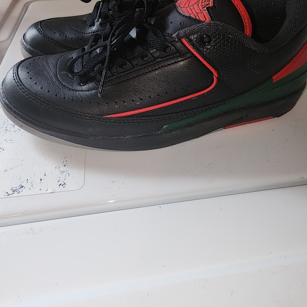 Jordan Black and Red Athletic Shoes - Picture 2 of 3